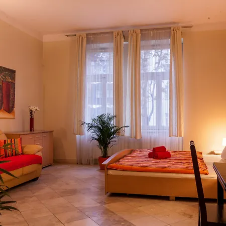 Aparthotel Legerova 33
