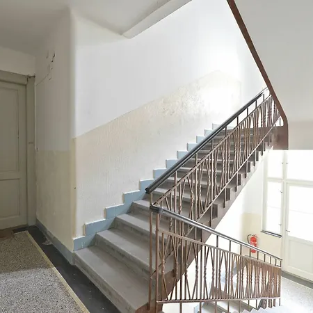 Legerova 33 Hotel apartamentowy