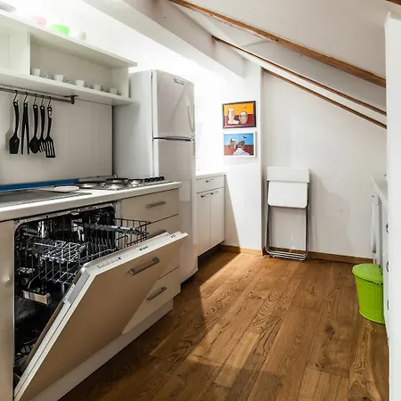 Legerova 33 Hotel apartamentowy 3*