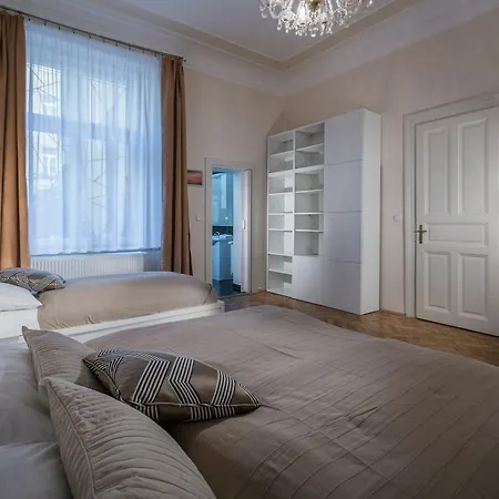 Legerova 33 Hotel apartamentowy