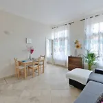 Legerova 33