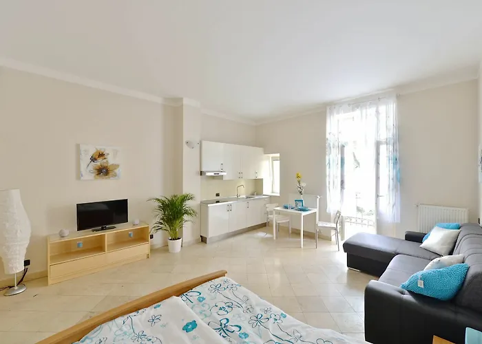 Legerova 33 Apart-hotel Praga