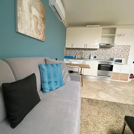 Legerova 33 מלון דירות 3*