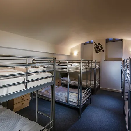 Legerova 33 מלון דירות