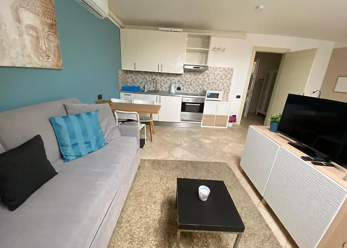 Apart Otel Legerova 33
