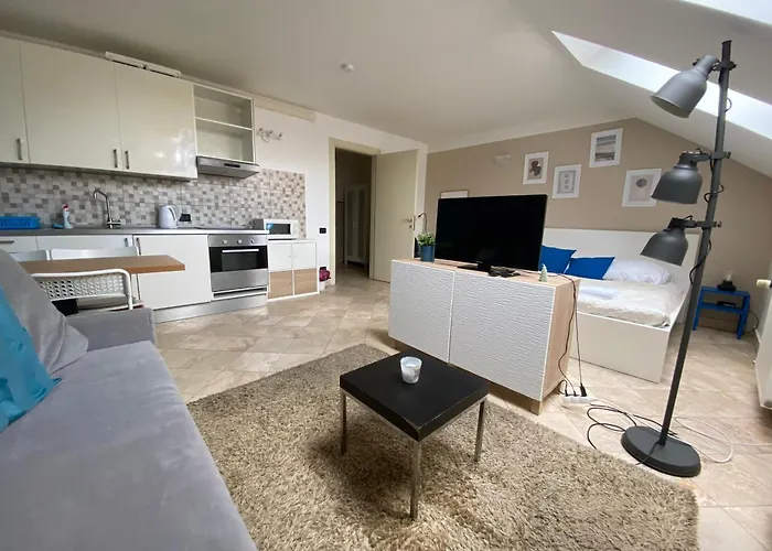 Legerova 33 Apart Otel Prag