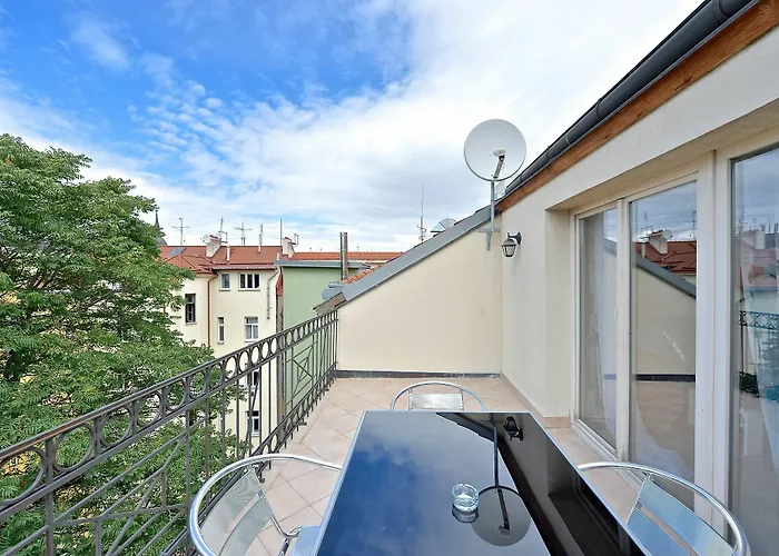 Apart Otel Legerova 33 3*