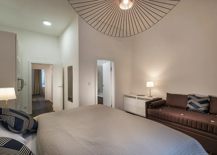 Legerova 33 Apart Otel Prag